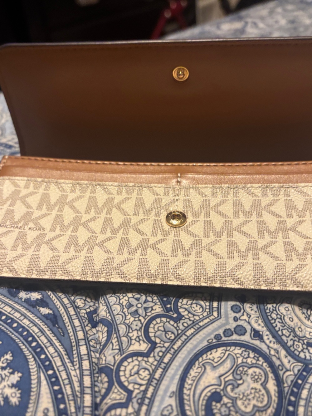 Michael Kors Cream Signature Continental Wallet with Gold Logo